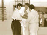 Okamoto Sensei Instructing.jpg (76122 bytes)